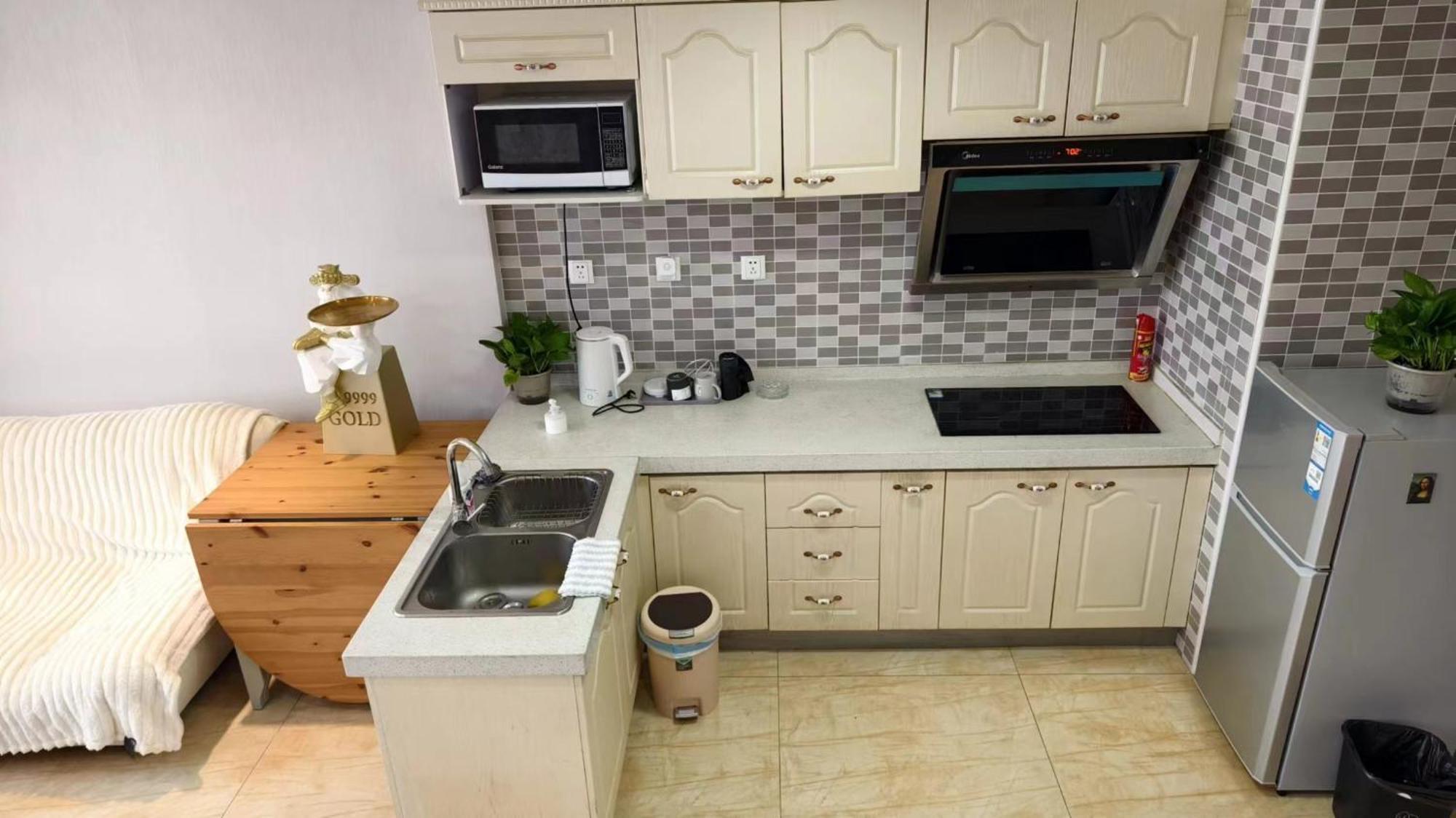 Chaoyang Joy Hardcover Apartemen *
