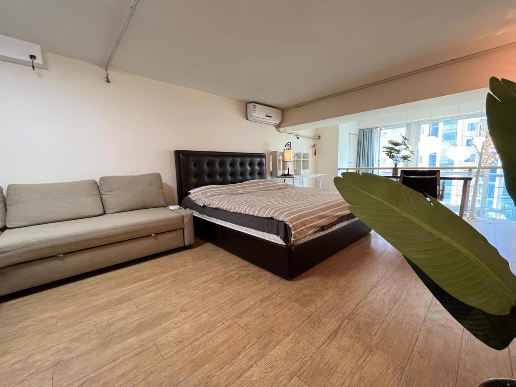 Apartment Chaoyang Joy Hardcover *